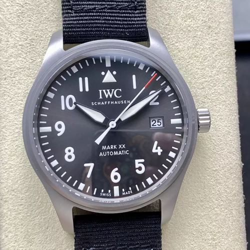 M+공장 IWC 파일럿 워치 마크 XX 파트루이유 스위스 IW328209