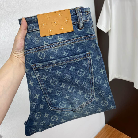 루이비통 24FW 모노그램 자카드 데님 팬츠