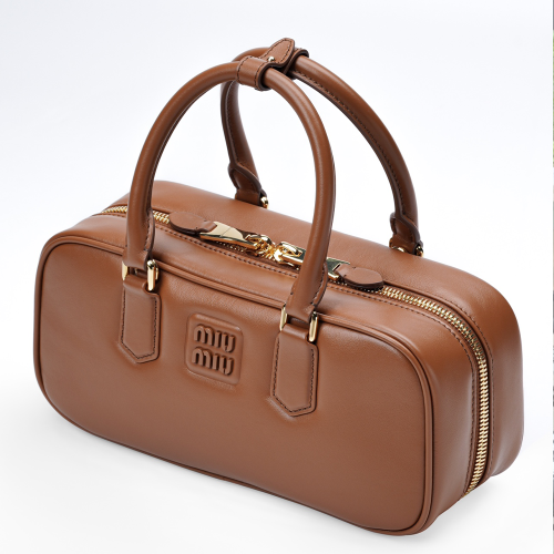 미우미우 브라운 미디엄 나파 가죽 가방