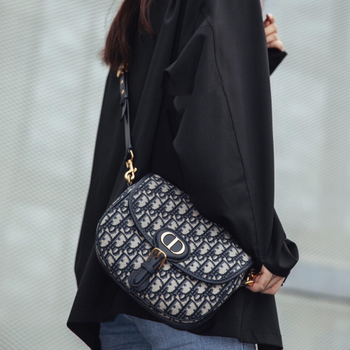 디올 새들 메신저백 디올 오블리크 자카드 그레인드 카프스킨 베이지 블랙