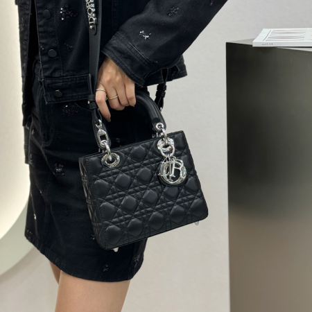 디올 레이디 디올 스몰 백 블랙