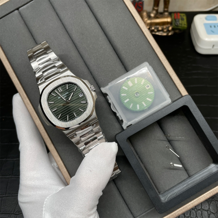 3K 공장 파텍필립 그린 다이얼 노틸러스 5711 1A-014