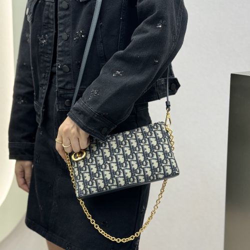 디올 가방 30 몽테인 미디 블루 오블리크 자카드 미니백