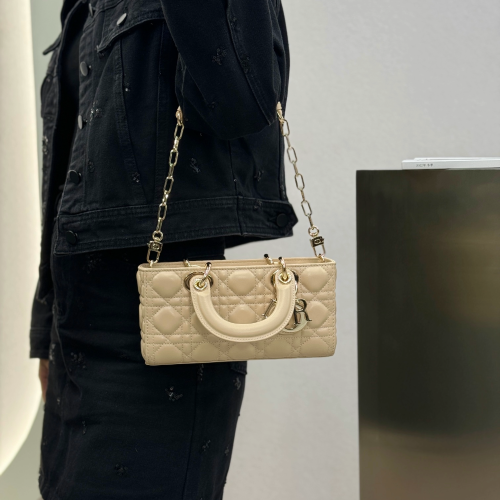 디올 스몰 레이디 디조이 백 베이지