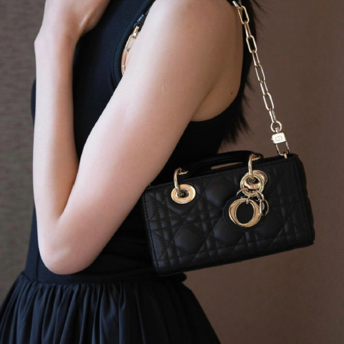 디올 마이크로 레이디 디조이 백 블랙