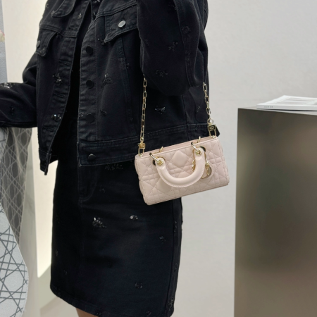 디올 마이크로 레이디 디조이 백 파우더 핑크