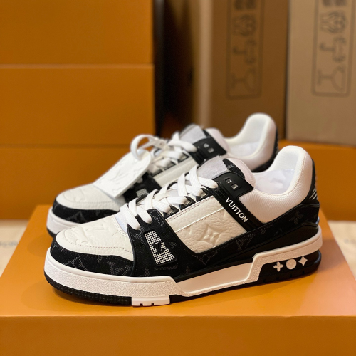 루이비통 LV 트레이너 스니커즈 블랙