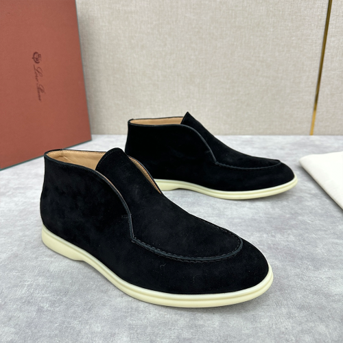 로로피아나 스웨이드 오픈 워크 처카 부츠 블랙