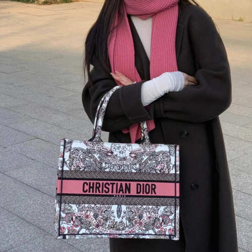 디올 미디엄 북 토트백 버터플라이 어라운드 더월드 자수 화이트&핑크