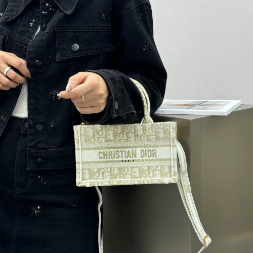 디올 미니 북 토트백 옐로우 골드 오블리크 자수