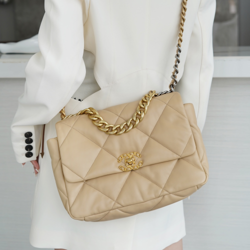 팬더샵 샤넬 램스킨 19 플랩백 미디엄 베이지 골드버클