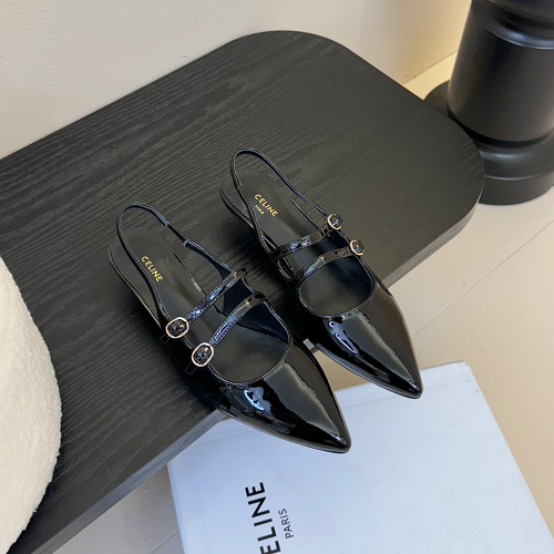 셀린느 25SS 오픈 유광 레더 샌들