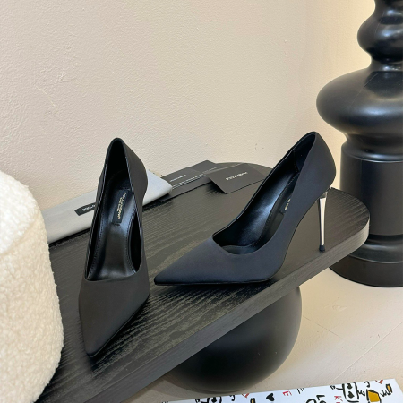 돌체앤가바나 24SS 힐 펌프스