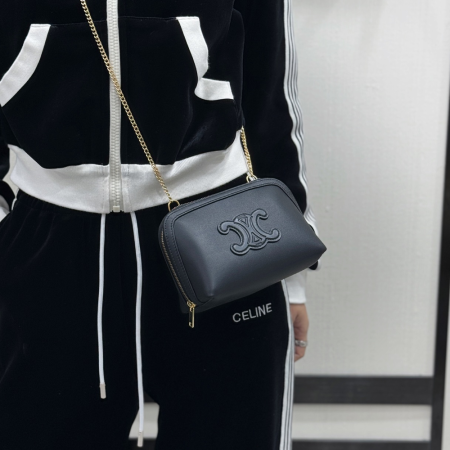 셀린느 퀴르 트리옹프 체인 클러치