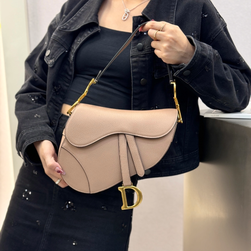 디올 미디엄 새들 스트랩 백 카라멜 베이지