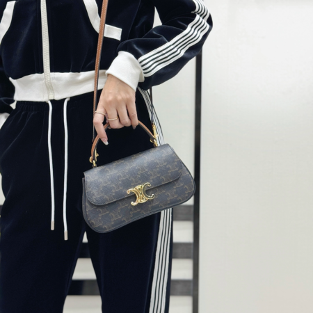 셀린느 틴 롤라 토트백 탄 119533