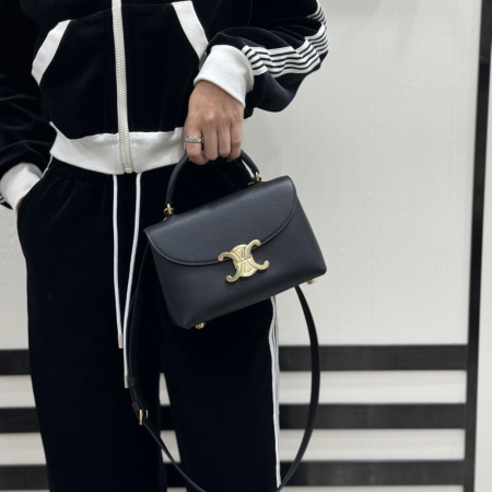 셀린느 틴 니노백 샤이니 블랙 숄더백 118113