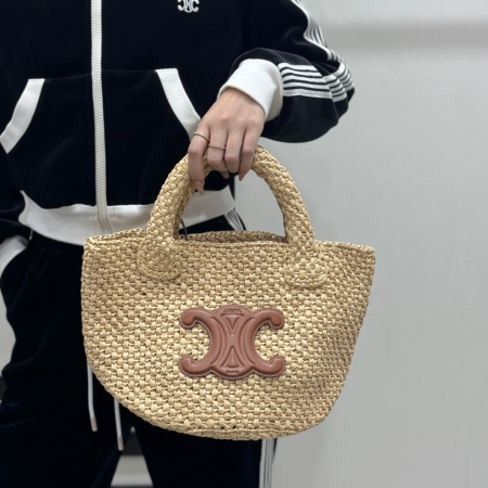 셀린느 서플 스몰 트리옹프 클래식 파니에 114352