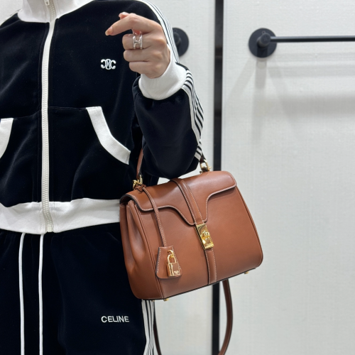 셀린느 스몰 16 토트백 인 새틴 카프스킨 탄 188003