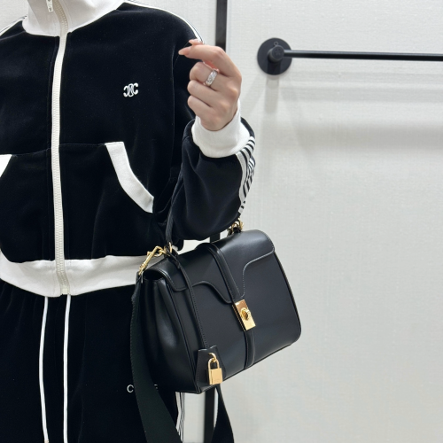 셀린느 스몰 16 토트백 인 새틴 카프스킨 블랙 188003