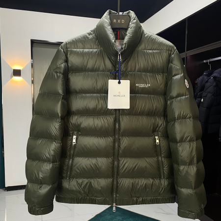 몽클레어 1952 하기 쇼트 경량 패딩 카키