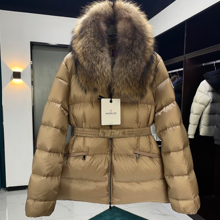 몽클레어 보에드 쇼트 다운 자켓 베이지