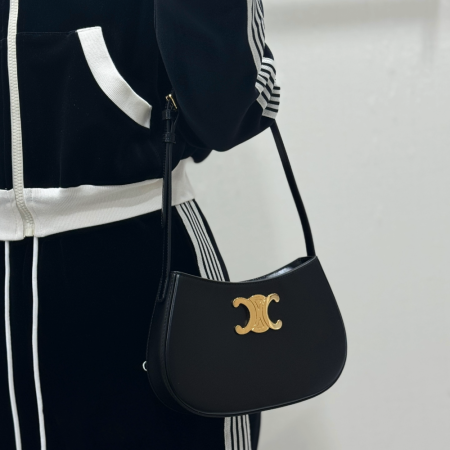 셀린느 블랙 미디엄 트리옹프 틸리 숄더백 115703