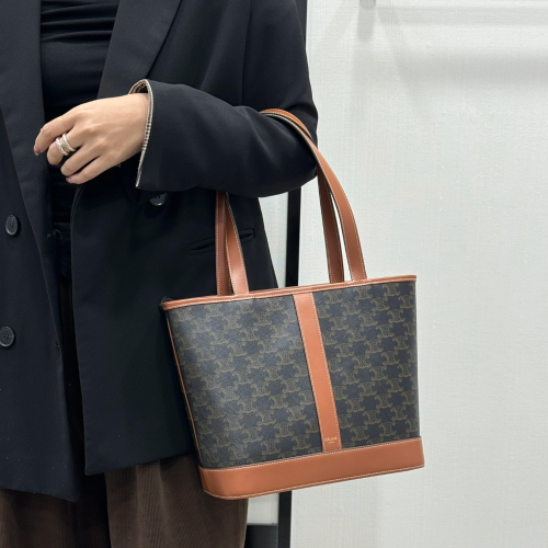 셀린느 트리오페 캔버스 카프스킨 카바스백 스몰 탄 115082