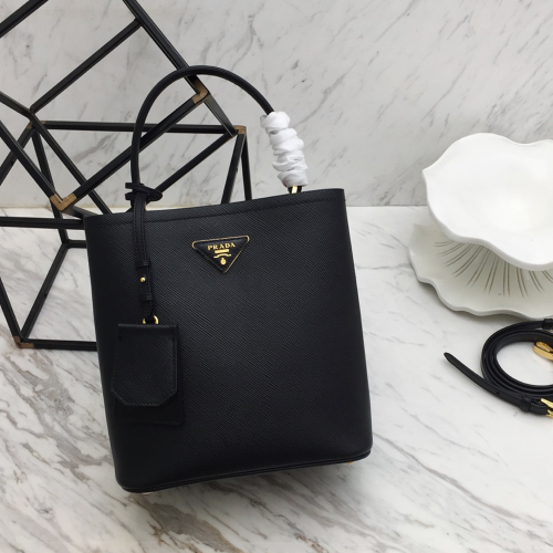 프라다 사피아노 파니에 두블레 미디엄 토트백 1BA212