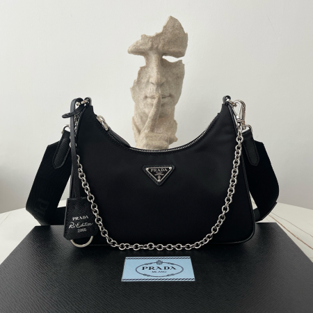 프라다 리에디션 가죽 숄더백 1BH204