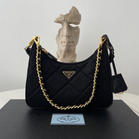 프라다 삼각 로고 리에디션 1995 체인 리나일론 미니백 블랙 1BC204