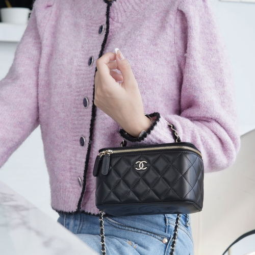 팬더샵 샤넬 23K 베니티 탑 핸들 크로스백 블랙