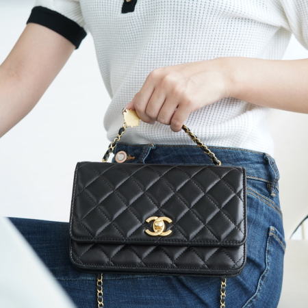 팬더샵 샤넬 체인 미니백 그레인드 카프스킨 & 골드 메탈