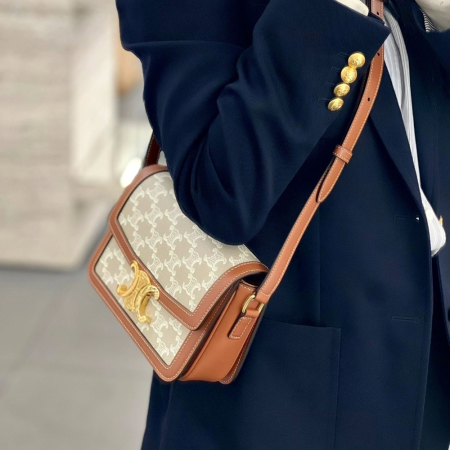 셀린느 틴 트리오페 텍스타일 숄더백 베르도 188882