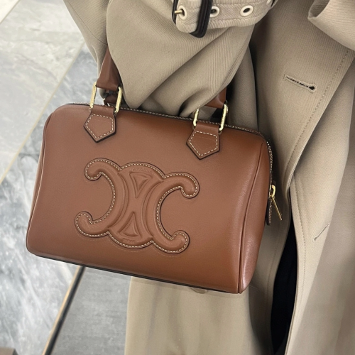 셀린느 스몰 보스턴 백 탄 113773