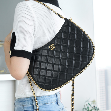 팬더샵 샤넬 23B 호보 백 라지 블랙