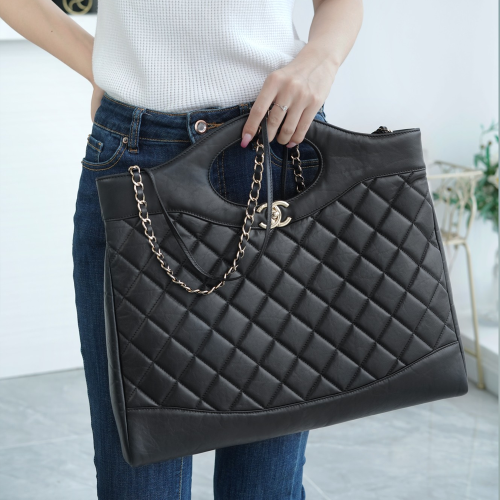 팬더샵 샤넬 23A 31백 라지 블랙