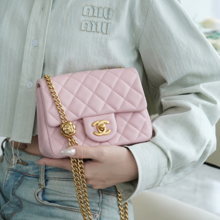 팬더샵 샤넬 23SS 까멜리아 클래식 플랩백 핑크