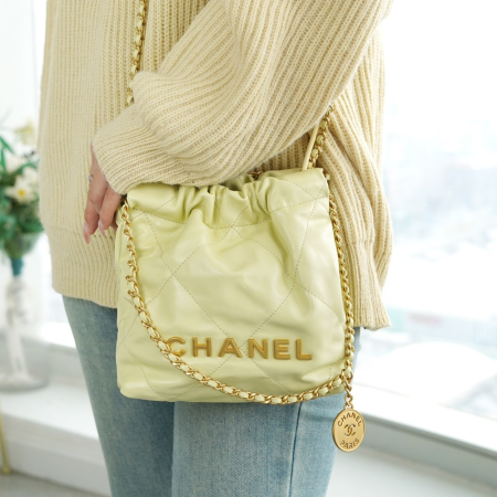팬더샵 샤넬 23SS 뉴 22백 미니 옐로우 금장