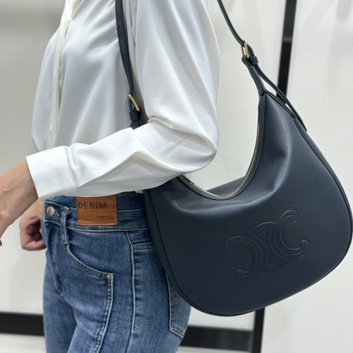 셀린느 엘로이즈 숄더 호보 백 블루 114713