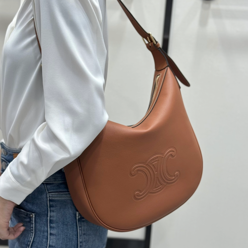 셀린느 엘로이즈 숄더 호보 백 탄 114713