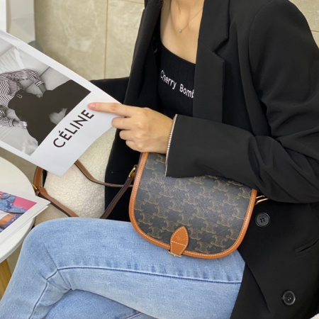 셀린느 트리옹프 미디엄 폴코 크로스 백 탄 191502