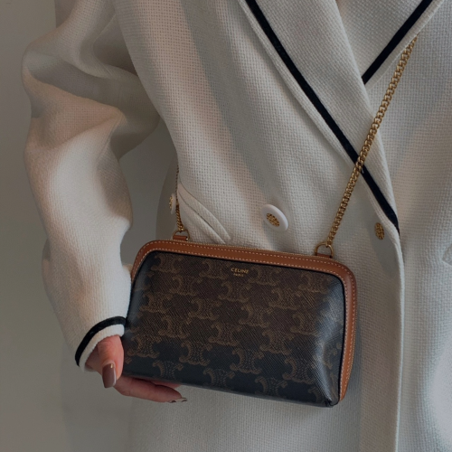 셀린느 트라이엄프 체인 클러치백 10E382