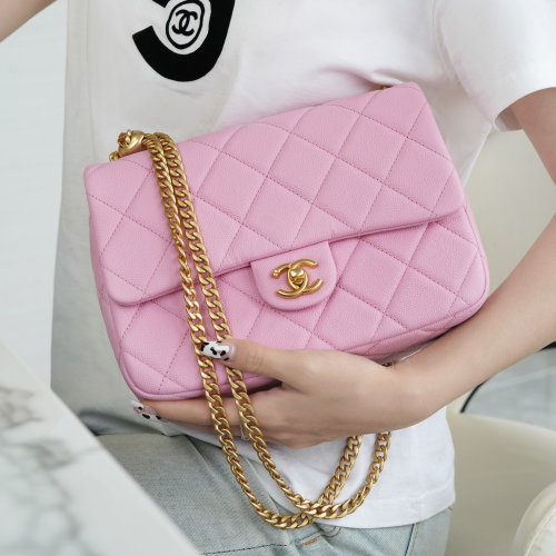 팬더샵 샤넬 클래식 하트볼 플랩백 라지 라이트 핑크