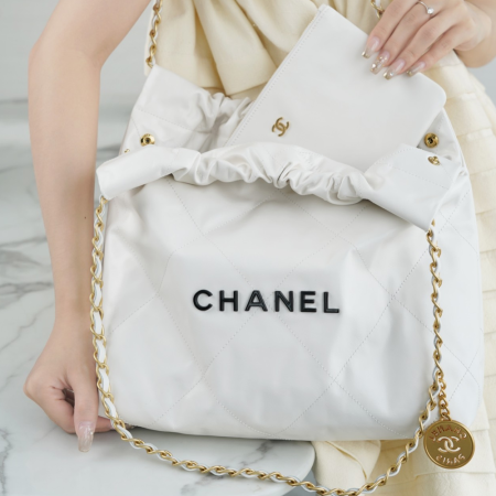 팬더샵 샤넬 22P 22백 스몰 화이트 블랙로고