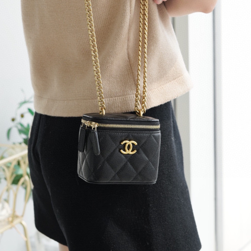 팬더샵 샤넬 23P 체인 코스메틱 케이스 스몰 블랙 금장