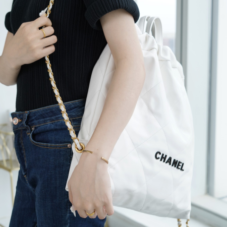 팬더샵 샤넬 22백 라지 화이트 블랙 로고