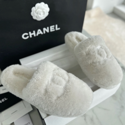 샤넬 시어링 테디 슬리퍼 화이트