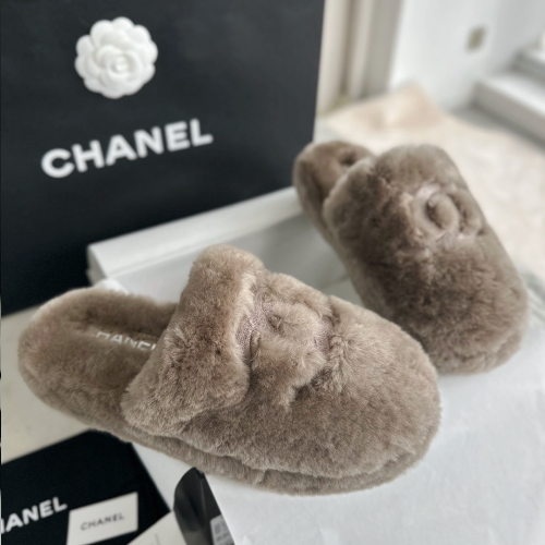 샤넬 시어링 테디 슬리퍼 카키