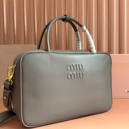 미우미우 BEAU 레더 토트백 그레이 5bb117